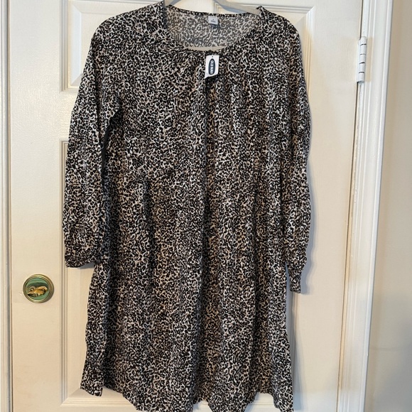 Old Navy Dresses & Skirts - Old Navy Animal Print Dress - Black and Cream